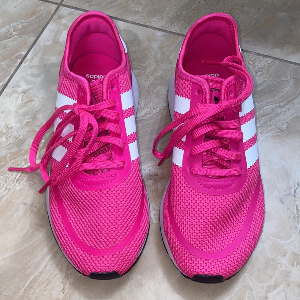 Adidas shoes - Picture 2 of 4